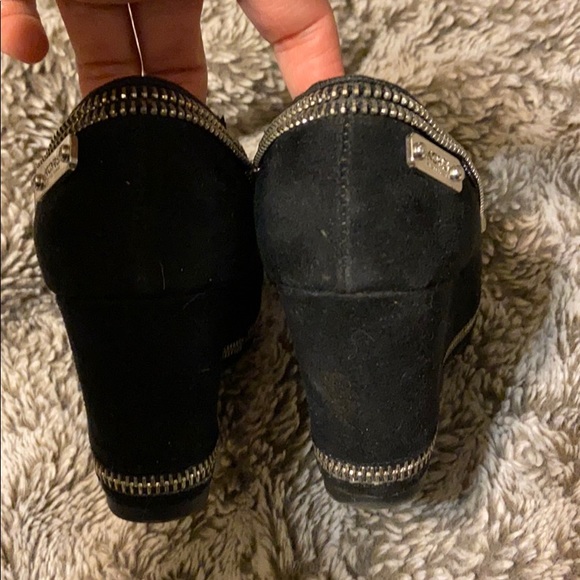 Michael Kors Black Sherry Suede Zipper Wedges Sz 2 - Picture 4 of 7